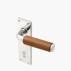Funkistrycke Byggfabriken teak slät knopp långskylt kort