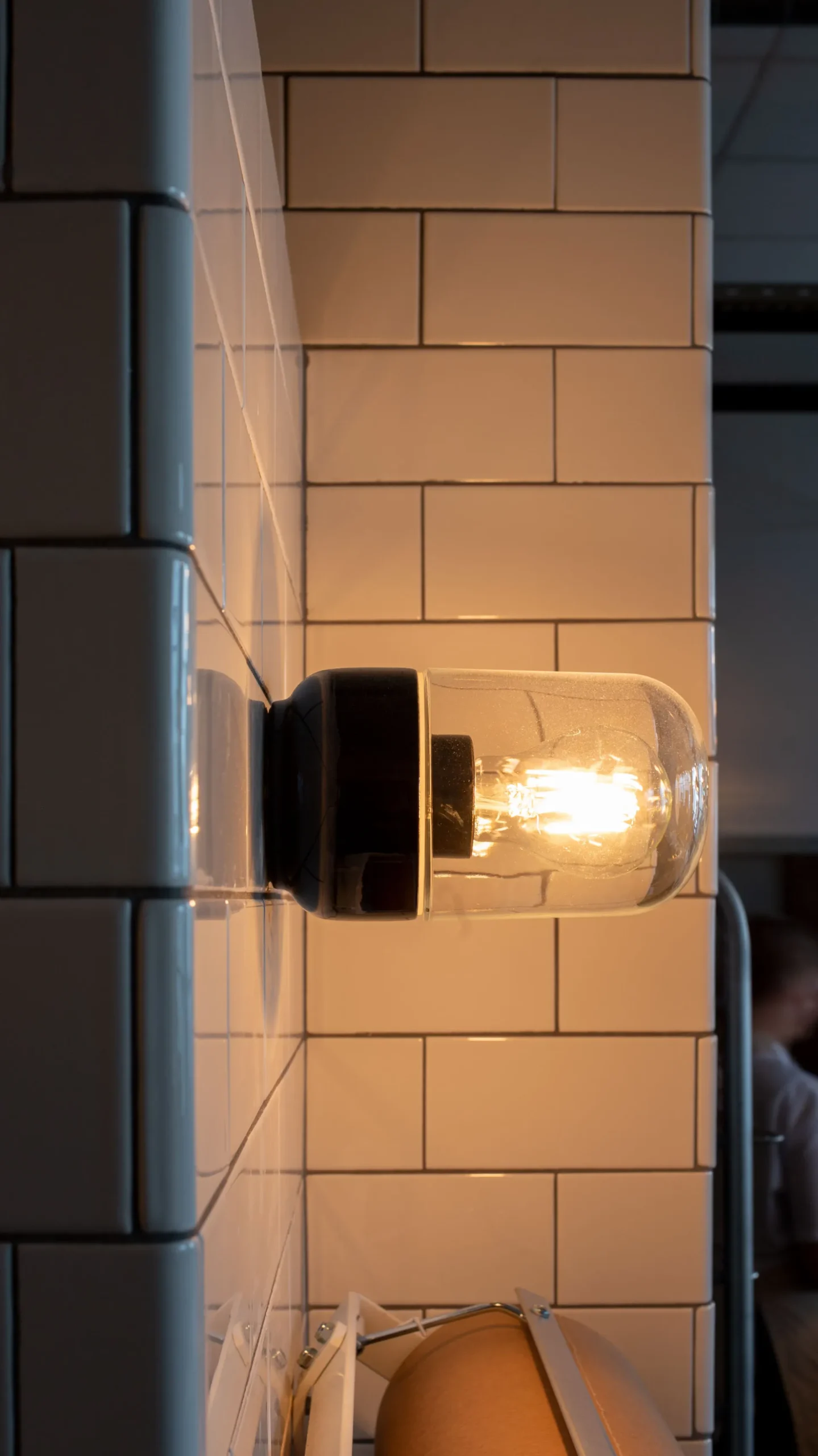 Kakel Subway Half Tile utvändigt hörn County White