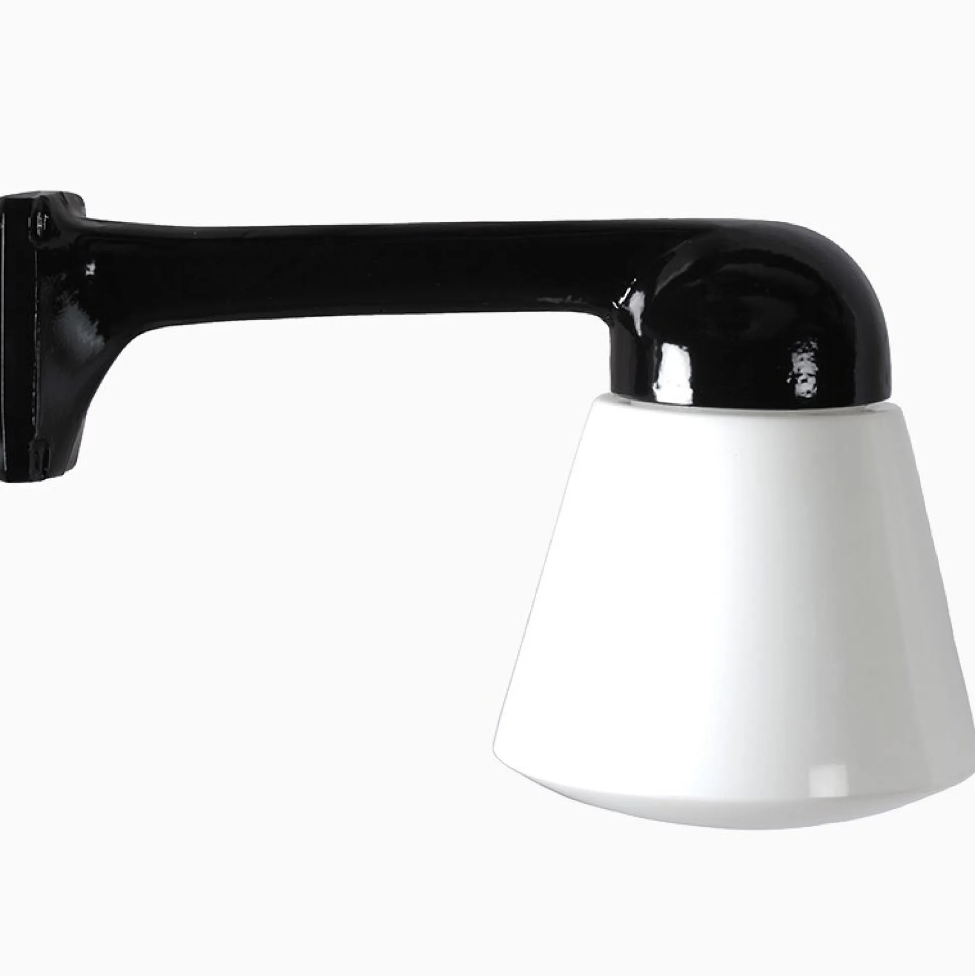 Lampa Funkis 1950 Svart Rak Kon